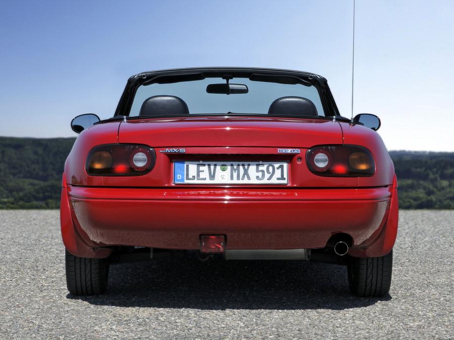  Mazda MX-5 (NA) 1989 года  (фото 21 из 30)